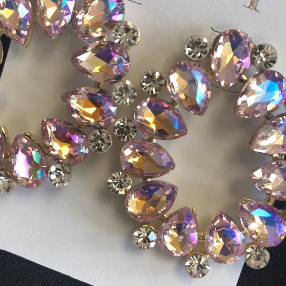 Rounded Earring - Picture 2 of 2